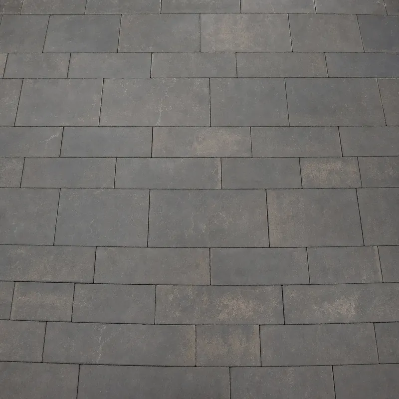 Offset stretcher bond block paving pattern